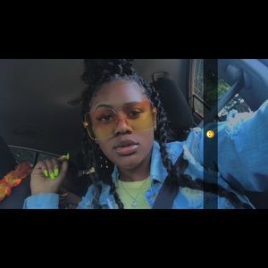 Meet your Posher, Destiny